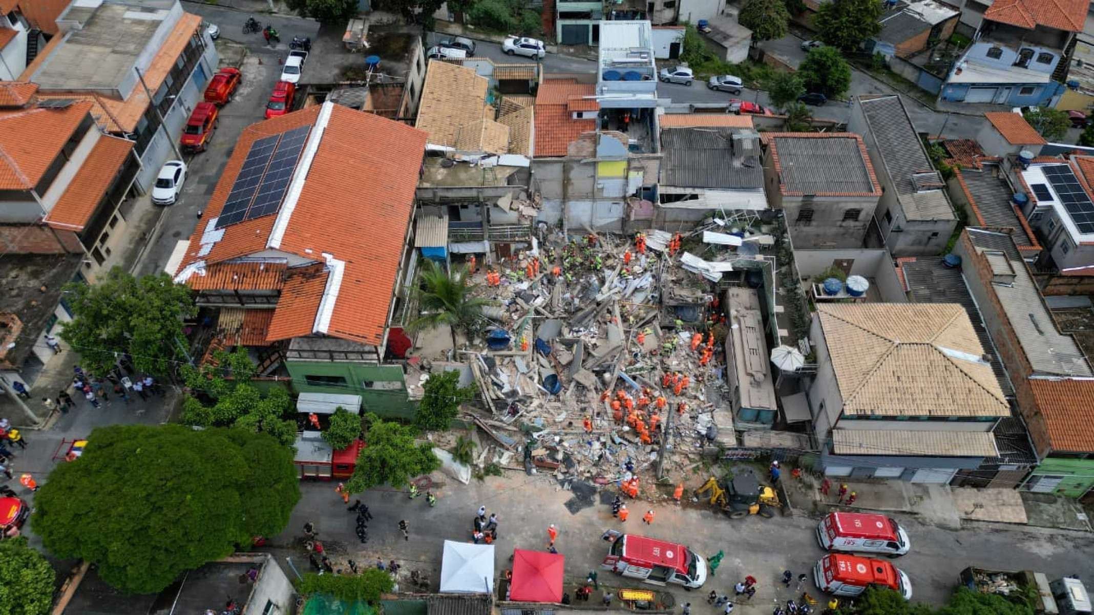 Desabamento de lar de idosos deixa vítimas no Bairro Jardim Vitória, em BH-Leandro Couri/EM/D.A Press