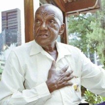 "Eu chorava vendo o sofrimento deles", diz soldado da FEB - cristina horta/EM/D.A Press -  10/04/2003