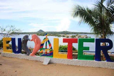 <p>O distrito de Alter do Chão desponta como um destino que parece saído de um sonho.<br />
Fica localizado a 37 km do centro da cidade de Santarém, às margens do cristalino Rio Tapajós, no Pará.</p>
 -  (crédito:  divulgação)