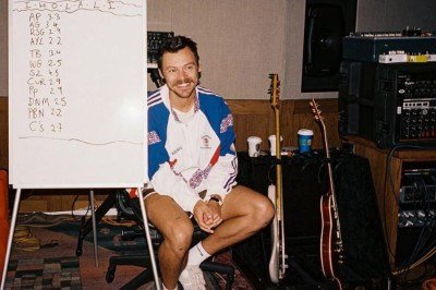 Novo &aacute;lbum prop&otilde;e maior proximidade entre artista e f&atilde;s. Harry cria sua pr&oacute;pria balada em 12 faixas -  (crédito: Reprodu&ccedil;&atilde;o/Redes sociais Harry Styles)