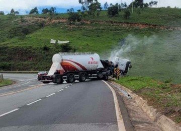 Ocorrência mobilizou aeronave do Corpo de Bombeiros -  (crédito: CBMMG)