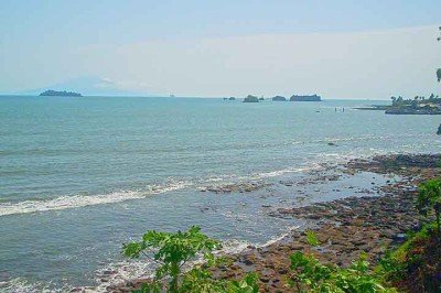 <p><span style='font-weight: 400;'>A Guiné Equatorial é um dos países mais singulares do continente africano. Pequena em território e população, a nação chama atenção por reunir características culturais, históricas e políticas pouco comuns na região. </span></p>
 -  (crédito:  Amcaja/Wikimédia Commons)