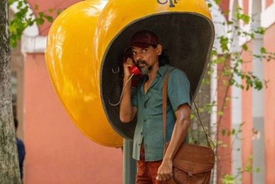 Kaiony Ven&acirc;ncio como Vilmar, matador que vive entre a sina de seu of&iacute;cio e a cruel desigualdade social brasileira -  (crédito: Victor Juc&aacute;/divulga&ccedil;&atilde;o)