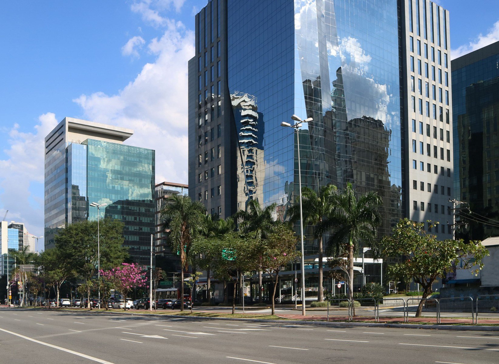 VERT reúne oito certificações ANBIMA no mercado de capitais - DINO