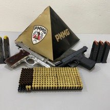 MG: PM encontra pistola escondida sobre guarda-roupa em quarto de criança  - Reprodução/PMMG