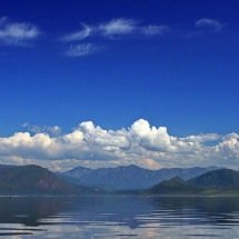 Mais profundo e mais antigo do planeta, Lago Baikal é joia natural da Rússia - reprodução/tripadviser