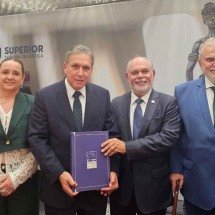 NOITE DE AUTÓGRAFOS NO STJ - Divulgação