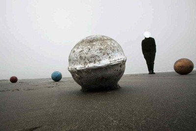 A projeção 'Mares lunares', que reúne trabalhos de 26 artistas, incluindo Edu Monteiro Saturno, será realizada na quinta, no Museu Casa Padre Toledo, em Tiradentes
 -  (crédito: divulgação)