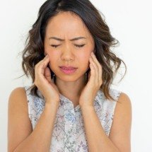 Sintomas fora do padrão atrasam diagnóstico de infarto em mulheres - katemangostar/FreePik