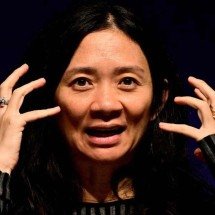 Diretora de filme sobre o luto faz curso de ‘doula da morte’  - John MACDOUGALL / AFP