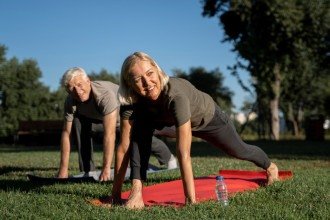 O movimento estimula substâncias ligadas ao bem-estar, como endorfina e serotonina -  (crédito: FreePik)