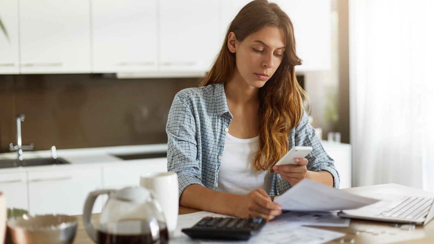 Quem precisa declarar o Imposto de Renda em 2026? Veja as regras - wayhomestudio/ Freepik