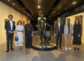 Paulo Vicelli, diretor de Experiência e Comunicação do MASP; Marina Piedade, Relações Institucionais do MASP; Ana Vilela, Gestora Cultural da Casa Fiat de Cultura; Massimo Cavallo, presidente da Casa Fiat de Cultura;  Fernando Oliva, curador da exposição; Carolina Rosseti, diretora de Relações Institucionais do MASP -  (crédito: Sudio Cerri/Divulgação)