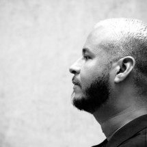 Jessé Andarilho cria versão do ‘jeitinho brasileiro’ em ‘Esquema’ - Ana Alexandrino/Divulgação