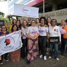 Carreata em BH cobra justiça e direitos após estupro de menina de 12 anos