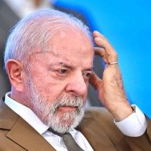 Alta da inflação e endividamento das famílias tiram o sono de Lula - EVARISTO SÁ/AFP
