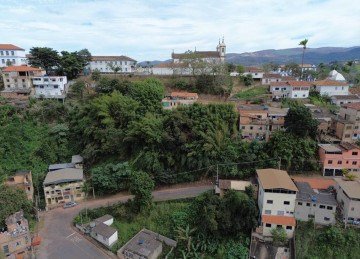 Estudos geológicos indicam que todo o maciço do Morro Maranhão apresenta sinais de movimentação do solo -  (crédito: Prefeitura de Congonhas/Divulgação)