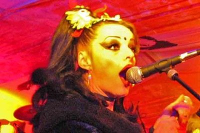 <p><span style='font-weight: 400;'>A cantora, compositora e atriz alemã Nina Hagen completou 71 anos em 11 de março de 2026. A seguir, o Flipar relembra a trajetória da artista. </span></p>
 -  (crédito: - Tomasz Sienicki/Wikimédia Commons)