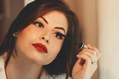 A press&atilde;o por um padr&atilde;o de beleza ideal afeta a autoimagem e a busca por uma apar&ecirc;ncia 'perfeita', intensificada por algoritmos. -  (crédito: Pexels)