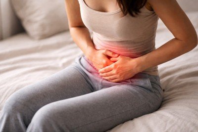 Cólicas intensas e alterações intestinais e/ou urinárias durante o período menstrual são alguns dos sintomas -  (crédito: FreePik)