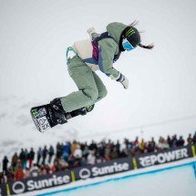 Entre o cair e o despertar - Fabrice COFFRINI / AFP