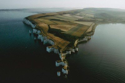 <p>É muito comum usar os termos Inglaterra, Grã-Bretanha e Reino Unido como sinônimos, mas a verdade é que eles representam conceitos geográficos e políticos bem diferentes.</p>
 -  (crédito: Jose Llamas/Unsplash)