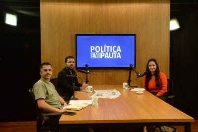 Podcast Política em Pauta é apresentado por Denys Lacerda, Ana Mendonça e Andrei Megre -  (crédito: Tulio Santos/EM/D.A.Press.)