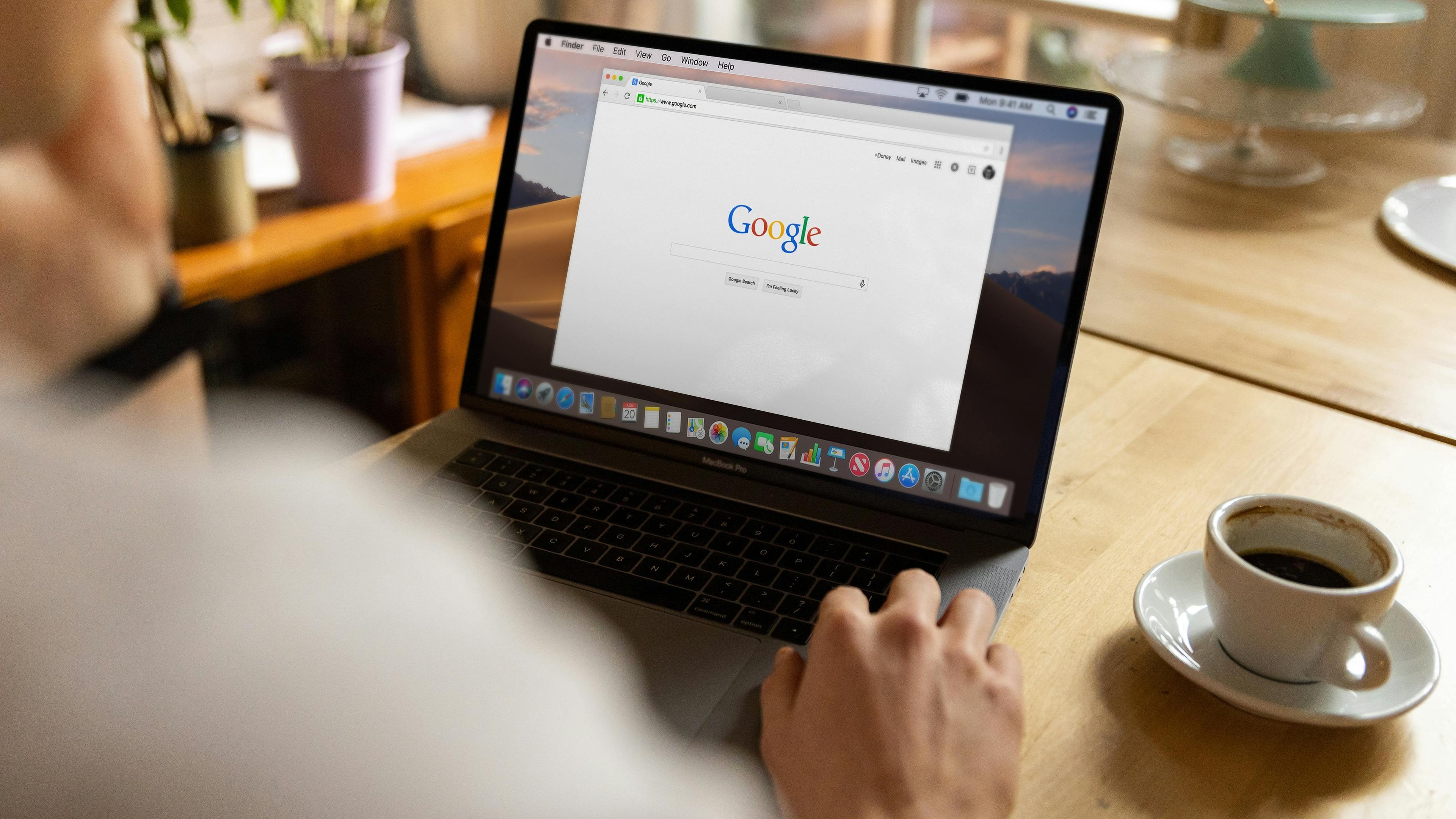 Para entender not&iacute;cias e termos t&eacute;cnicos, usar o Google de forma estrat&eacute;gica &eacute; fundamental. -  (crédito: Pexels)