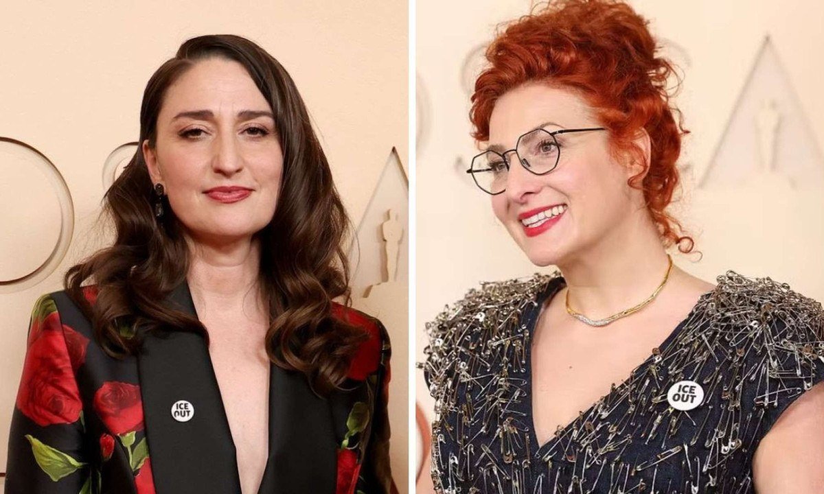 Sara Bareilles e Malgosia Turzanska usam broche com a inscri&ccedil;&atilde;o 'ICE out'