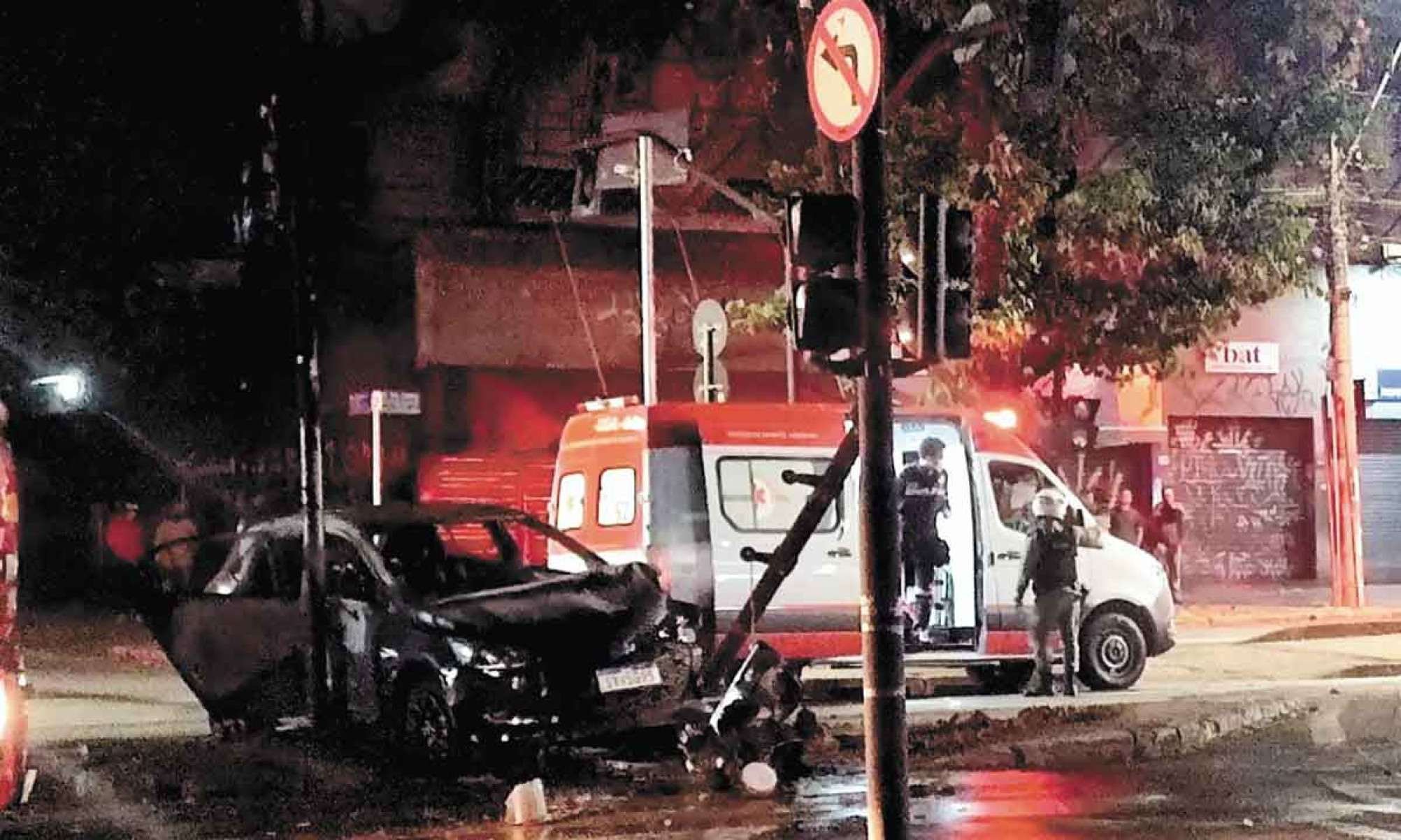 No acidente da Avenida Nossa Senhora do Carmo, no Bairro Sion, em setembro do ano passado, o motorista foi indiciado por dirigir sob efeito de bebida alco&oacute;lica, resultando na morte da namorada