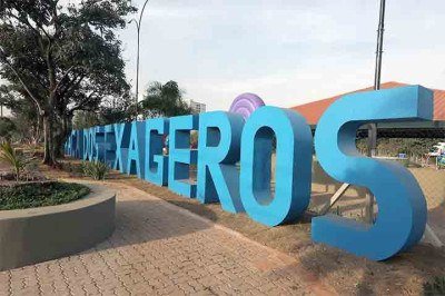 <p>Uma cidade histórica no interior de São Paulo, localizada a cerca de 100 km da capital, ficou conhecida nacionalmente como a “Cidade dos Exageros”. Trata-se de Itu, um dos municípios mais antigos do estado com cerca de 174 mil habitantes. Conheça mais sobre esse lugar fascinante!</p>
 -  (crédito:  Divulgação)