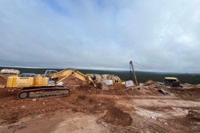 Operação da PF e do ICMBio combate exploraçao ilegal de quartzo em área de 90 hectares  no Norte de Minas  -  (crédito: PF/divulgação)