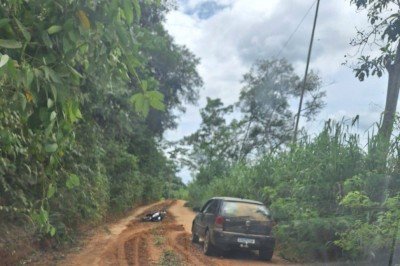 A Prefeitura de Jord&acirc;nia informou que o ve&iacute;culo onde a v&iacute;tima estava foi atacado na estrada que liga o munic&iacute;pio ao distrito de Estrela de Jord&acirc;nia, entre os Kms 6 e 8 -  (crédito: Divulga&ccedil;&atilde;o CBMMG)