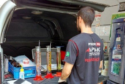 Al&eacute;m dos cinco postos autuados, o Procon-MPMG informou que fiscais identificaram infra&ccedil;&otilde;es de baixa gravidade em outros quatro -  (crédito: Divulga&ccedil;&atilde;o Procon-MPMG)