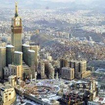 Mecca Royal Clock Tower: maior relógio do mundo fica na Arábia Saudita e pode ser visto a 30 km de distância - Reprodução do Facebook World Cityscapes e Skyscrapers