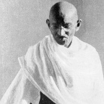 Revolucionário sem armas, Gandhi tornou-se um dos maiores pacifistas da história - reprodução/ gandhi ashram sevagram