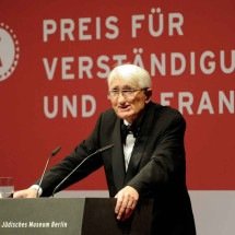 Para não dizer que não falei de Habermas e a democracia real - Odd Andersen/AFP