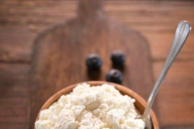 <p>A produção de queijos, em geral, tem uma história cercada de evidências arqueológicas. No entanto, os queijos magros surgiram posteriormente, com a preocupação crescente com a saúde e a redução do consumo de gorduras. </p>
 -  (crédito: Freepik)