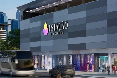 <p>O Nordeste abriga um dos maiores centros de compras de moda do Brasil. Em 19 de novembro de 2025, Fortaleza inaugurou a primeira fase do Estação Fashion, um shopping atacadista voltado ao setor de confecções. Com estrutura moderna e centenas de lojas, o empreendimento promete fortalecer o comércio regional e consolidar a capital cearense como polo nacional da moda.</p>
 -  (crédito: Reprodução)