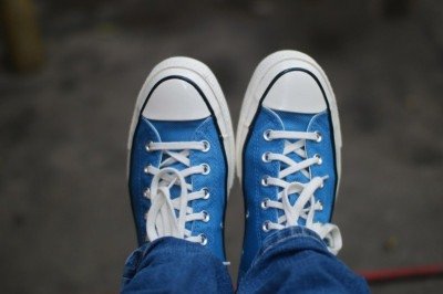 <p>Calçado versátil para diversas ocasiões, o tênis atravessou a fronteira dos esportes e se tornou ícone de estilo e praticidade. Mais do que um objeto de conforto aos pés, é uma forma de expressar uma identidade cultural da juventude urbana.</p>
 -  (crédito: Pixabay)