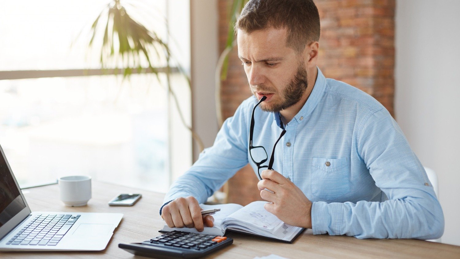 Como incluir filhos e outros dependentes no Imposto de Renda 2026 - cookie_studio/ Freepik