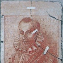 Clássicos que definem nações: obras que são pilares da literatura mundial -  Victorcouto wikimedia commons