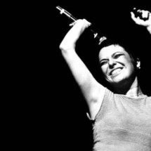 Elis Regina, que faria 81 anos, segue viva na memória da música brasileira - Divulgação