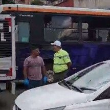 Mulher em garupa de moto morre em acidente em bairro de BH