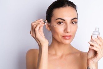 Ácido hialurônico: por que ele é tão presente no skincare diário?