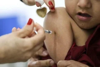 Vacinação é a melhor forma de controlar o sarampo -  (crédito: Marcelo Camargo/Agência Brasil)