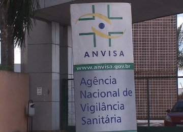 <p>De acordo com a Anvisa, essa medida tem como objetivo reforÃ§ar a fiscalizaÃ§Ã£o e impedir a utilizaÃ§Ã£o dos implantes para fins estÃ©ticos, o que continua nÃ£o sendo permitido.</p>
 -  (crédito: reproduÃ§Ã£o/tv globo)