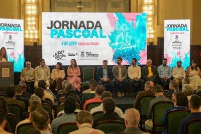 Lançamento da Jornada Pascoal ocorreu na sede da PBH e contou com a presença do prefeito Álvaro Damião e de vereadores -  (crédito: Leandro Couri/EM/D.A Press)