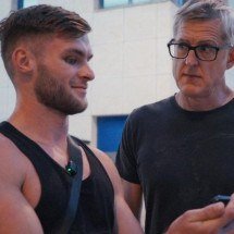 Documentário mostra bastidores do movimento red pill - Netflix