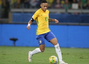 Neymar vive a expectativa de ser convocado pelo t&eacute;cnico Carlo Ancelotti para a Copa do Mundo &nbsp;
 -  (crédito:  Ramon Lisboa/EM/D.A Press. Brasil. Belo Horizonte - MG. Lance do jogo de futebol entre Selecao Brasileira e Selecao da Argentina, valido pelas eliminatorias da Copa do Mundo de 2018 na Russsia, realizado no estadio Mineirao. A Selecao Brasileira venceu por 3 a 0. Na foto, Neymar Junior da Selecao Brasileira.)